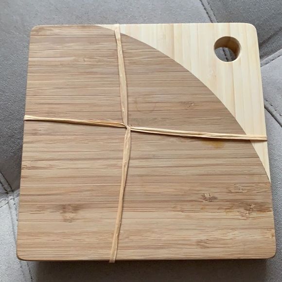 7x7in Bamboo Board - Picture 2 of 3